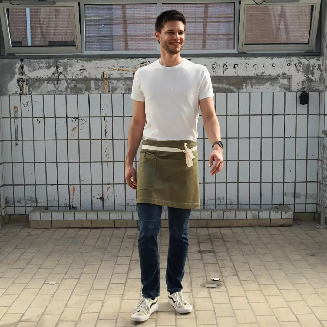 Sloof Horeca Olijfgroen Met Afneembare Strikbanden Doek & Dook