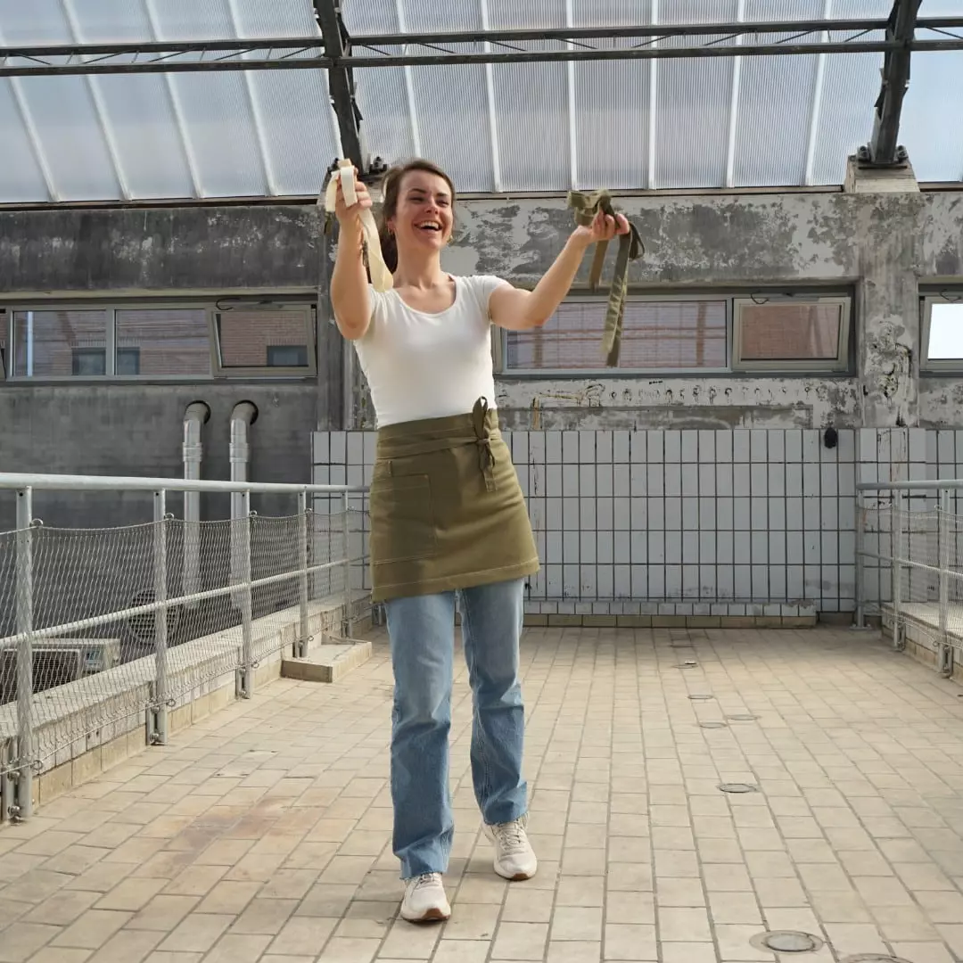 Sloof Horeca Olijfgroen Met Afneembare Strikbanden Doek & Dook